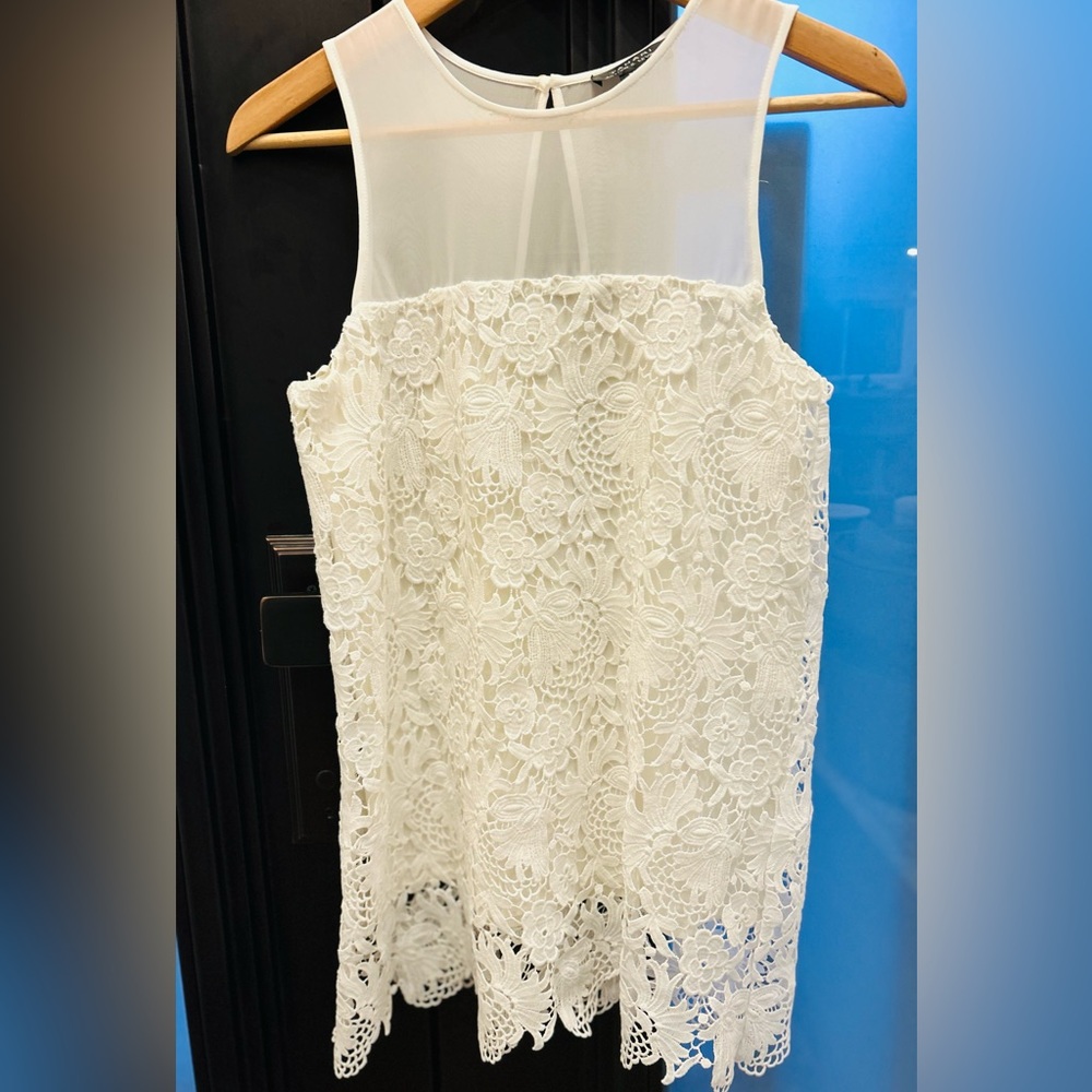 Tahari Top  - Gorgeous!